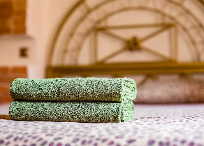 Near Rynok Square є кондиціонер Λβιβ