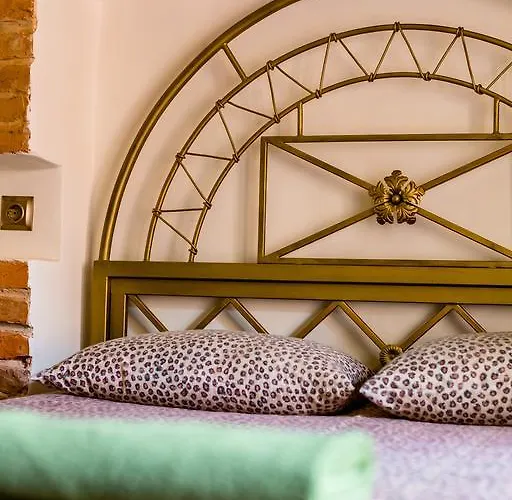 Near Rynok Square є кондиціонер