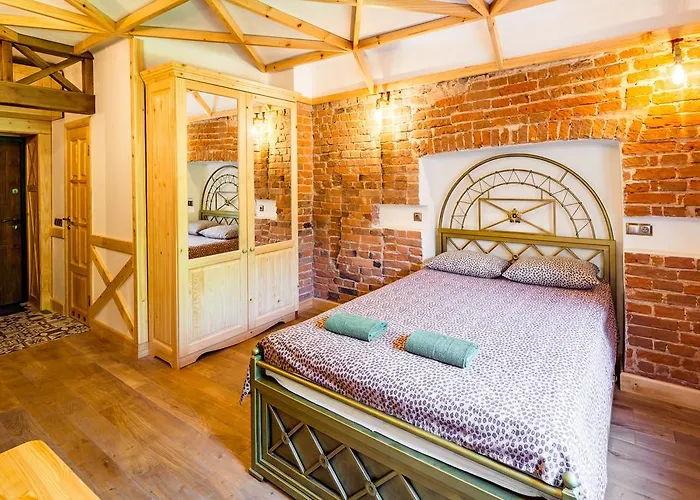 Apartment Near Rynok Square є кондиціонер Lviv