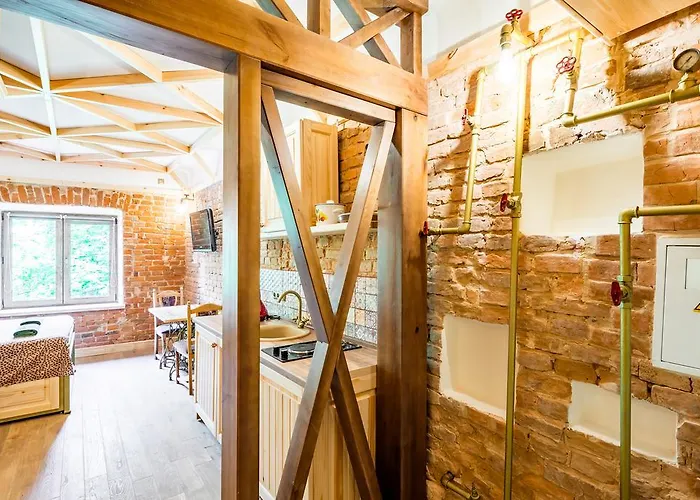 Apartment Near Rynok Square є кондиціонер Lviv