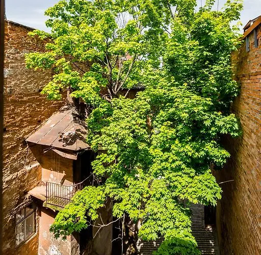 Apartment Near Rynok Square є кондиціонер