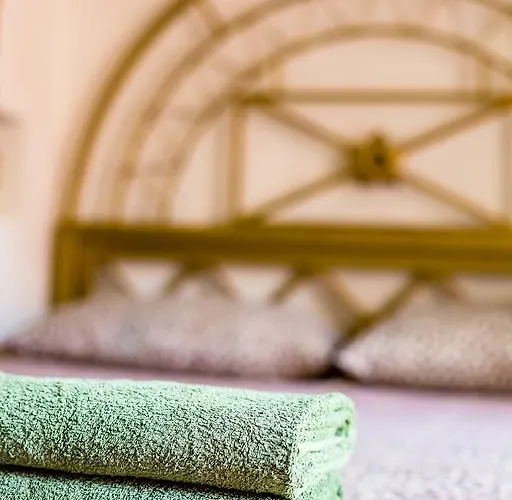 Apartment Near Rynok Square є кондиціонер Lviv